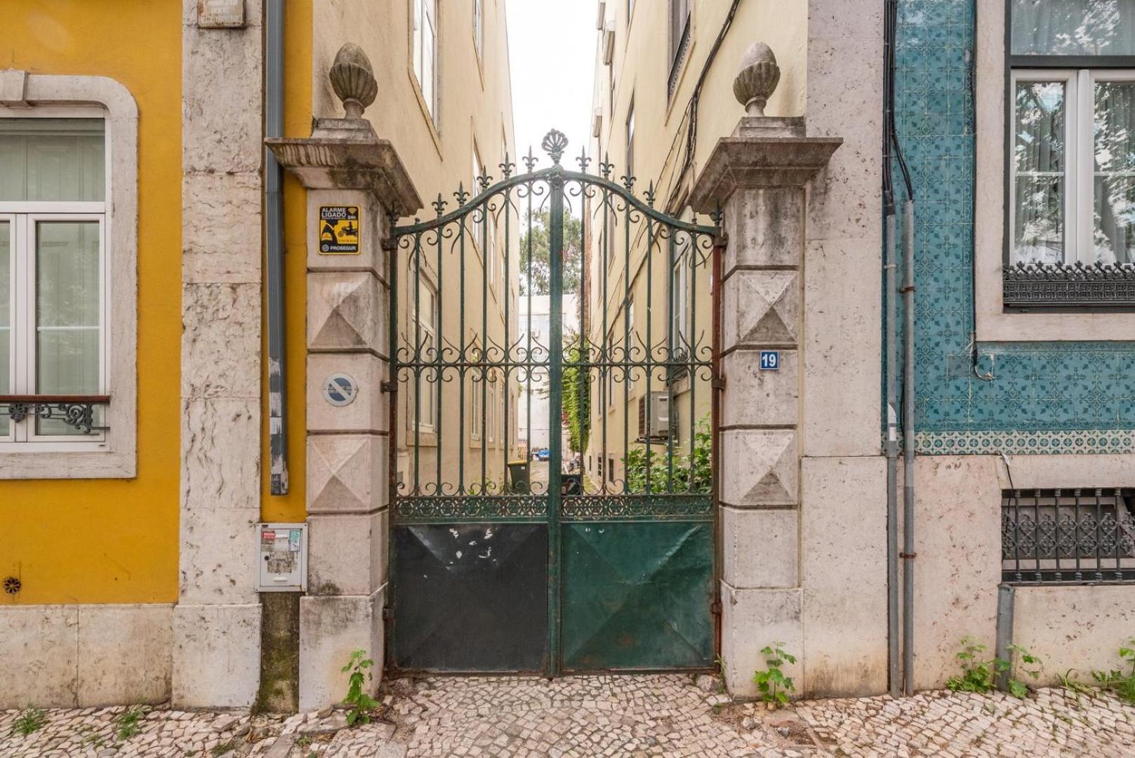 Guestready - Cozy Estefania - An Artists Corner! Lisbon Luaran gambar