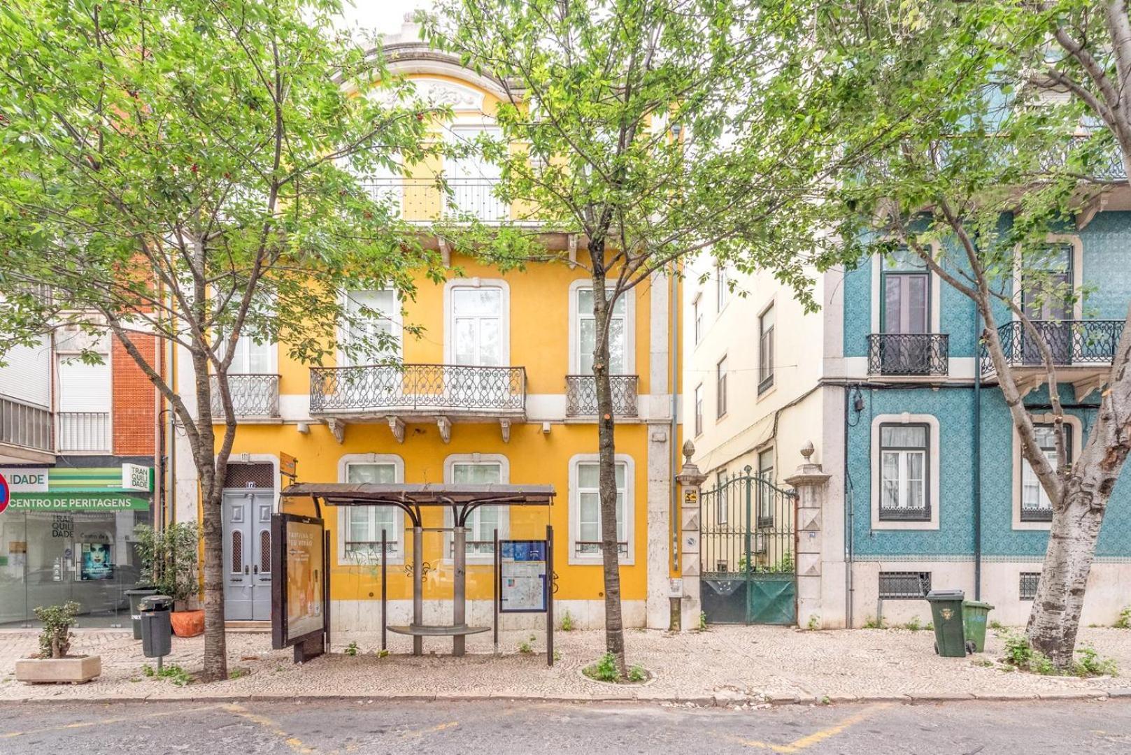 Guestready - Cozy Estefania - An Artists Corner! Lisbon Luaran gambar